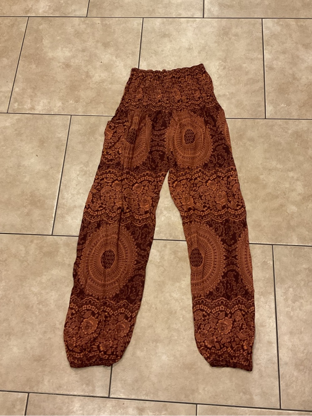 Boho Elastic-Waist Rust Patterned Harem Pants